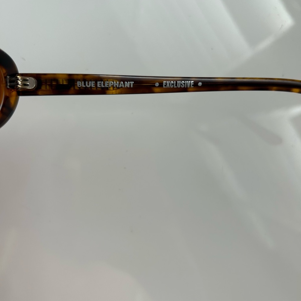 Blue Elephant Becca Leopard Pattern Sunglasses - image 4